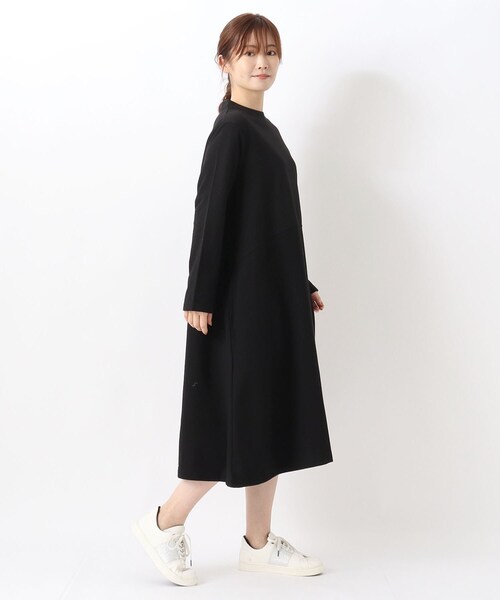 one'sterrace(ワンズテラス)の「裏起毛ハイネックワンピース(ワンピース・レディース・ブラウン系8/ブラック系8/ネイビー系5・02)」の15枚目の写真