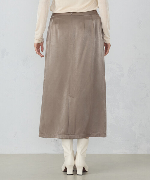 COMME CA ISM（コムサイズム）の「レーヨンポリエステル　ピーチサテン　ナロースカート（スカート・レディース・ブラウン/ブラック・MEDIUM/LARGE）」の14枚目の写真