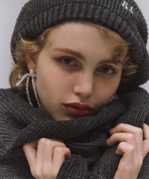 EIMY ISTOIRE（エイミーイストワール）の「ロゴニットマフラー（マフラー・レディース・ブラック/グレー/ホワイト・F）」の5枚目の写真