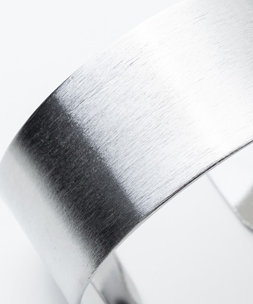 ciite'（シーテ）の「ディフォームバングル（バングル/リストバンド・レディース・シルバー・FREE）」の6枚目の写真