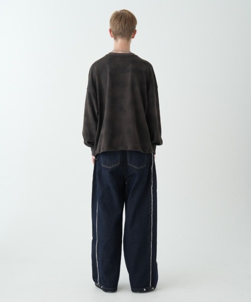 新品タグ付き　ジプソフィア　Vネック スウェット セール】スプレーダイ胸刺繍Vネックスウェット（スウェット