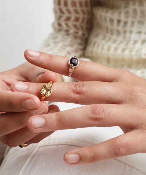 Fauvirame（フォーヴィレイム）の「【Fauvirame】Honey Quartz Square Ring（リング・レディース・ゴールド・9号/11号）」の2枚目の写真