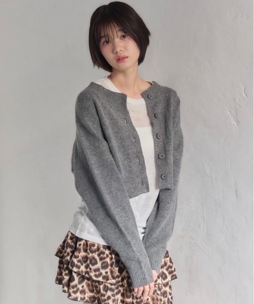 Smyeon（スミョン）の「Compact knit cardigan/コンパクトニットカーディガン（カーディガン/ボレロ・レディース・グレー/ピンク・FREE）」の2枚目の写真