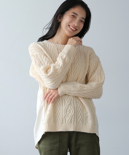 Bou Jeloud(ブージュルード)の「ケーブルバックプリーツニットプルオーバー(ニット/セーター・レディース・レッド/アイボリー/ブラック・FREE)」の5枚目の写真