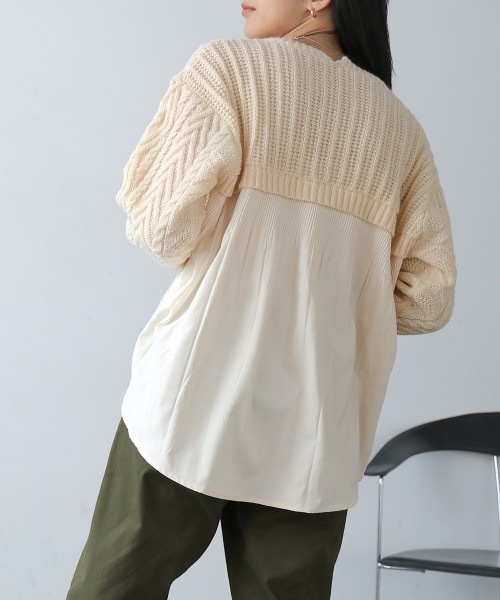 Bou Jeloud(ブージュルード)の「ケーブルバックプリーツニットプルオーバー(ニット/セーター・レディース・レッド/アイボリー/ブラック・FREE)」の4枚目の写真