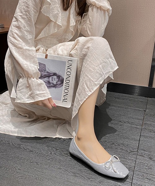 Lace Ladies(レースレディース)の「スクエアトゥ スパンコール リボン フラット パンプス(パンプス・レディース・ブラック/シルバー/ピンク・25cm/24.5cm/24cm/23.5cm/23cm/22.5cm)」の4枚目の写真
