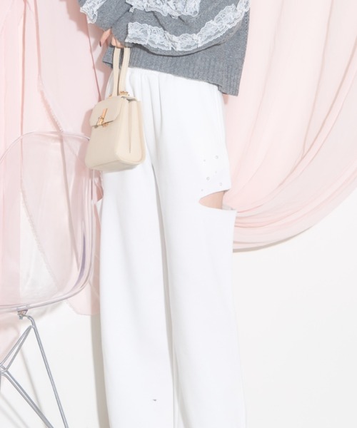 tocco closet（トッコ　クローゼット）の「【ZOZO限定】パール×サイドダメージ裏起毛スウェットパンツ（スウェットパンツ・レディース・ブラック/オフホワイト/グレー・M）」の2枚目の写真
