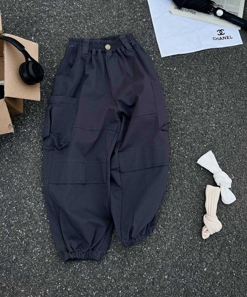 aimoha（アイモハ）の「【aimoha-KIDS-】カーゴパンツ（カーゴパンツ・キッズ・ブラック/ベージュ/オフホワイト/ダークグレー・110/120/130/140/150/160）」の3枚目の写真