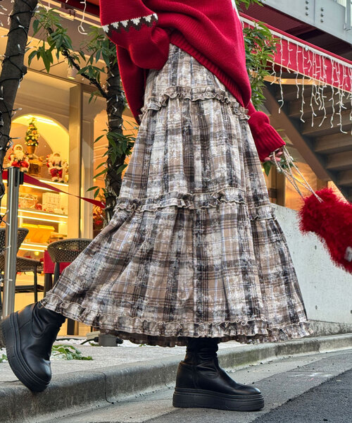 CIAOPANIC（チャオパニック）の「スプレープリントチェックティアードスカート（スカート・レディース・ブラウン/レッド/グリーン・ONE SIZE）」の6枚目の写真