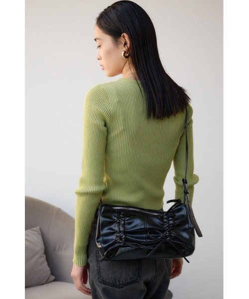 AZUL by moussy(アズールバイマウジー)の「リボンデザインギャザーショルダーバッグ(ショルダーバッグ・レディース・アイボリー/ブラック・FREE)」の15枚目の写真