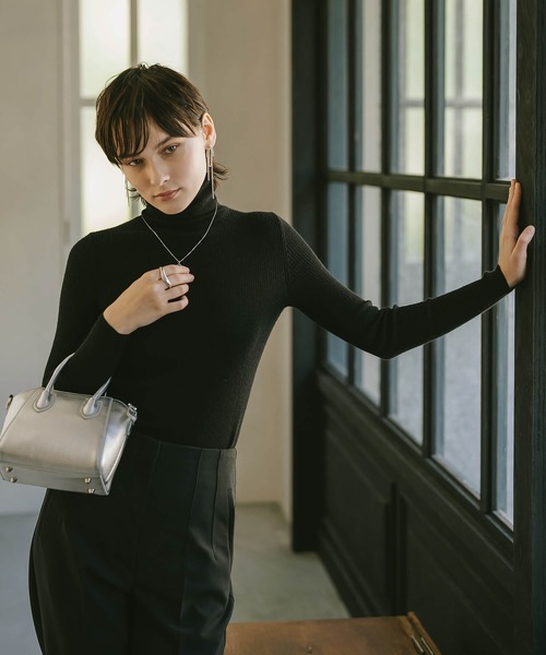 Ops.（オプス）の「ピアス 金属アレルギー対応 シルバー925 ゴールド 【ruban-dot リュバン・ドット】（ピアス（両耳用）・レディース・イエローゴールド/シルバー・ONE SIZE）」の4枚目の写真