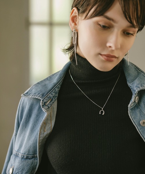 Ops.（オプス）の「ピアス 金属アレルギー対応 シルバー925 ゴールド 【ruban-dot リュバン・ドット】（ピアス（両耳用）・レディース・イエローゴールド/シルバー・ONE SIZE）」の5枚目の写真