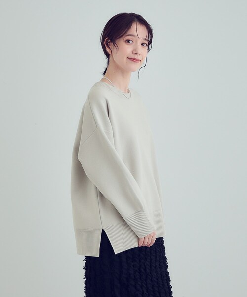 SHOO・LA・RUE（シューラルー）の「【S-LL/洗える】スウェットライク オーバーサイズニット（ニット/セーター・レディース・ネイビー/ベビーピンク/ナチュラル/ホワイト系5・01/02/03/04）」の13枚目の写真