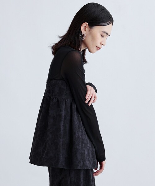 GALLEST(ギャレスト)の「【セレモニー/セットアップ可能】フローラルジャカードトップス(シャツ/ブラウス・レディース・ライトグレー/ブラック・38)」の5枚目の写真