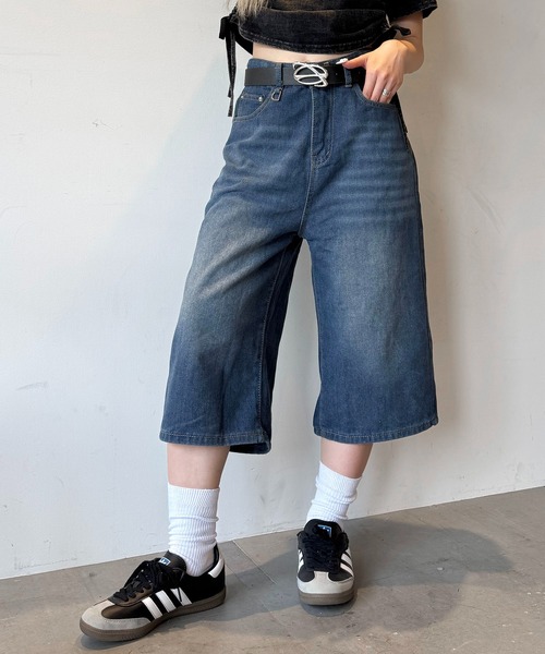lilful(リルフル)の「ウォッシュ加工 バギーハーフデニムパンツ(デニムパンツ・レディース・ブラック/ブルー/ブルー系その他・M/L/S)」の21枚目の写真