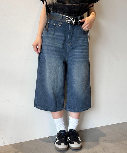 lilful(リルフル)の「ウォッシュ加工 バギーハーフデニムパンツ(デニムパンツ・レディース・ブラック/ブルー/ブルー系その他・M/L/S)」の20枚目の写真