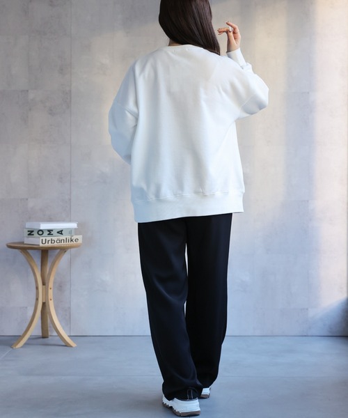 ap retro（アプレトロ）の「【選べる】BIGロゴスウェット / トレーナー　ナンバリングデザイン・ロゴ刺繍（スウェット・レディース・オフホワイト/アイボリー/スミクロ/グレー/オートミール/ブルー/ブラック・FREE）」の14枚目の写真