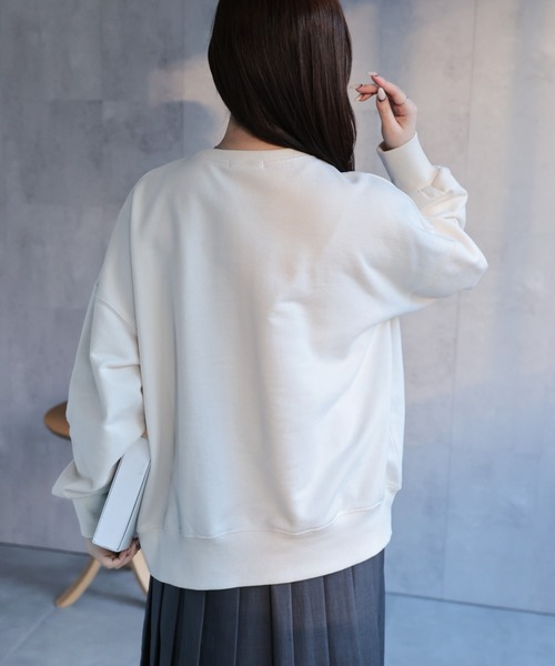 ap retro（アプレトロ）の「【選べる】BIGロゴスウェット / トレーナー　ナンバリングデザイン・ロゴ刺繍（スウェット・レディース・オフホワイト/アイボリー/スミクロ/グレー/オートミール/ブルー/ブラック・FREE）」の19枚目の写真