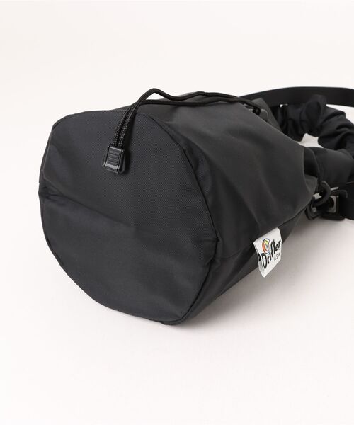Drifter（ドリフター）の「GATHER HANDLE POUCH／ギャザーハンドルポーチ（ショルダーバッグ・レディース・ブラック/ピンク/ブルー/ケリーグリーン/ブラウン/ピーコックグリーン系・FREE）」の9枚目の写真