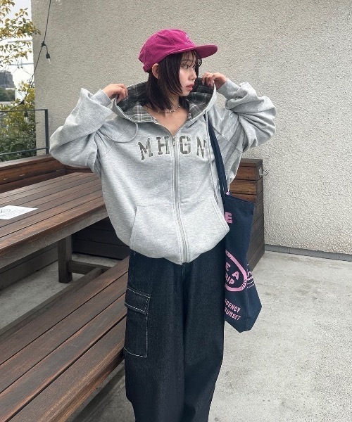 nemne store（ネンネストア）の「【keel】チェックロゴジップフーディ（パーカー・レディース・杢グレー/ネイビー・MEDIUM/SMALL）」の2枚目の写真