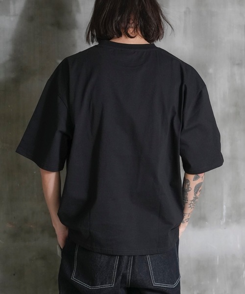 THRASHER(スラッシャー)の「HOMETOWN emb S/S T-SHIRTS/スラッシャーワンポイントマグロゴ半袖TシャツMAGLOGO(Tシャツ/カットソー・メンズ・ベージュ/ホワイト/ブラック/グリーン・LARGE/MEDIUM/X-LARGE)」の19枚目の写真