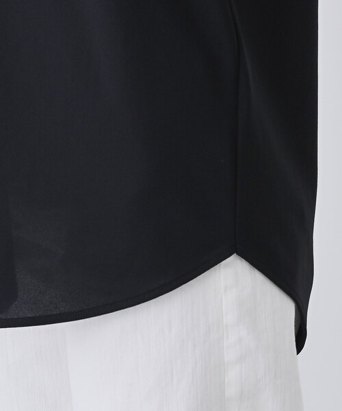 INDIVI（インディヴィ）の「【日本製／トリアセテート】ラウンドヘムカーディガン（カーディガン/ボレロ・レディース・ホワイト/ブラック・40/38/36/05/15 /13/19）」の17枚目の写真