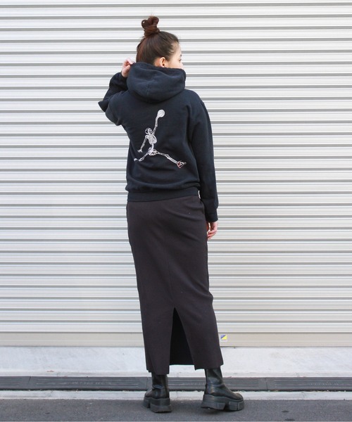 THRIFTY LOOK(スリフティールック)の「THRIFTY LOOK / スリフティールック JUMP SKULL PULL HOODIE ジャンプスカル プルオーバーパーカー(パーカー・メンズ・ライトグレー/レッド/ホワイト/ブラック・LARGE/X-LARGE/SMALL/MEDIUM)」の3枚目の写真