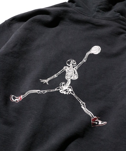 THRIFTY LOOK(スリフティールック)の「THRIFTY LOOK / スリフティールック JUMP SKULL PULL HOODIE ジャンプスカル プルオーバーパーカー(パーカー・メンズ・ライトグレー/レッド/ホワイト/ブラック・LARGE/X-LARGE/SMALL/MEDIUM)」の20枚目の写真