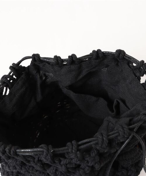 and it_（アンドイット）の「柳×紐編み巾着バッグ（かごバッグ・レディース・アイボリー/ブラック・FREE）」の5枚目の写真