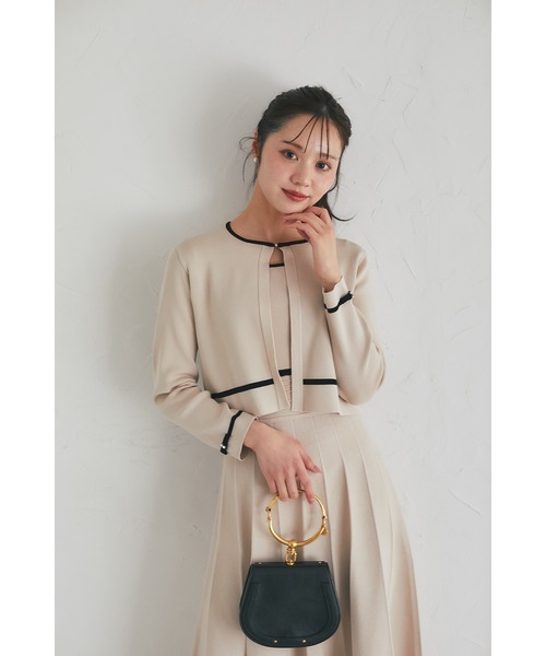 tocco closet（トッコ　クローゼット）の「プチリボン＆ビジュー付き配色ニットカーディガン（カーディガン/ボレロ・レディース・ベージュ/ブラック/オフホワイト・M）」の7枚目の写真