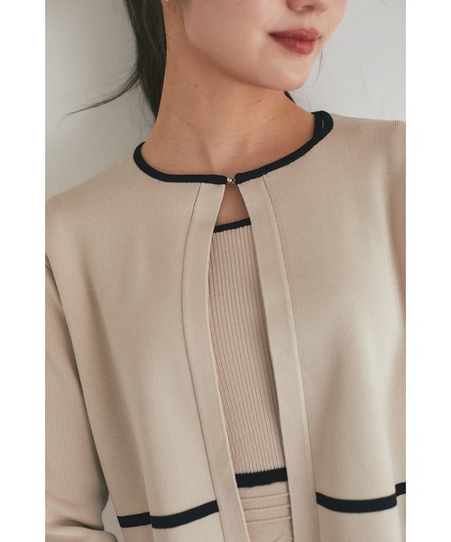 tocco closet（トッコ　クローゼット）の「プチリボン＆ビジュー付き配色ニットカーディガン（カーディガン/ボレロ・レディース・ベージュ/ブラック/オフホワイト・M）」の9枚目の写真