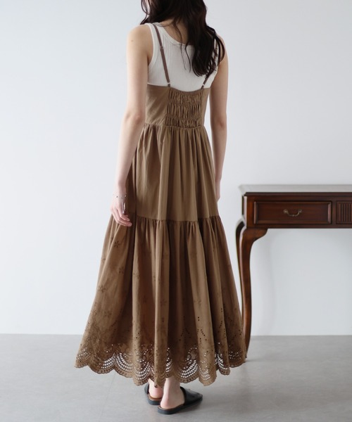 BLUEEAST（ブルーイースト）の「《お気に入り1.4万人突破！/ロング＆ショート選べる着丈》コットンレースキャミワンピース（ワンピース・レディース・ホワイト/ブラウン/ブラック/サックスブルー・MEDIUM/SHORT）」の15枚目の写真