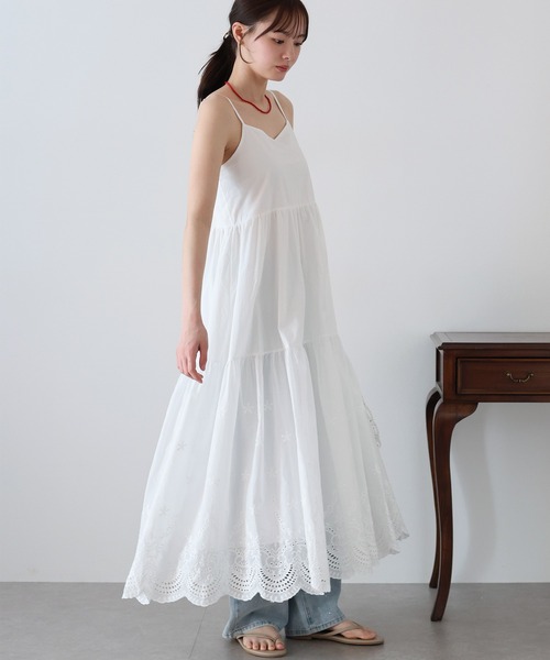 BLUEEAST（ブルーイースト）の「《お気に入り1.4万人突破！/ロング＆ショート選べる着丈》コットンレースキャミワンピース（ワンピース・レディース・ホワイト/ブラウン/ブラック/サックスブルー・MEDIUM/SHORT）」の7枚目の写真