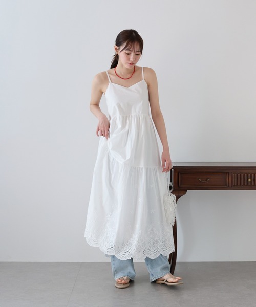 BLUEEAST（ブルーイースト）の「《お気に入り1.4万人突破！/ロング＆ショート選べる着丈》コットンレースキャミワンピース（ワンピース・レディース・ホワイト/ブラウン/ブラック/サックスブルー・MEDIUM/SHORT）」の9枚目の写真