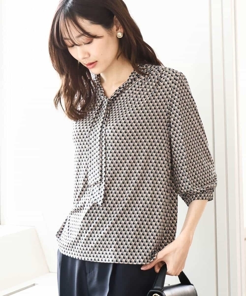 セール】幾何柄ボウタイジャージーカットソー/洗える（Tシャツ