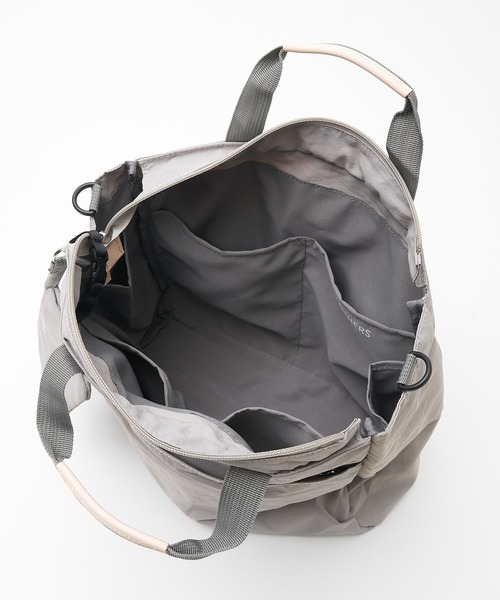EARTH MADE（アースメイド）の「【WEB限定】【EARTH MADE】10ポケット 2WAYトートバッグ（トートバッグ・レディース・ブラック/ライトベージュ/ライトグレー/キャメル・フリー）」の12枚目の写真