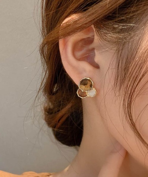 Forcement(フォースメント)の「ヒョウ柄カラーブロッキングピアス(ピアス(両耳用)・レディース・ゴールド・ONESIZE)」の1枚目の写真