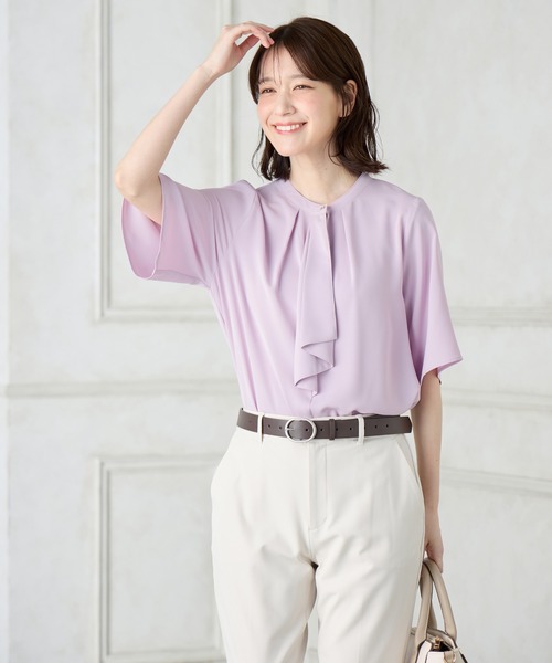 Honeys(ハニーズ)の「5分袖ボウタイブラウス(シャツ/ブラウス・レディース・ネイビー系/イエロー系その他/ネイビー/ホワイト系その他/ピンク/ホワイト/ベージュ系その他・3L/L/LL/M/S)」の15枚目の写真