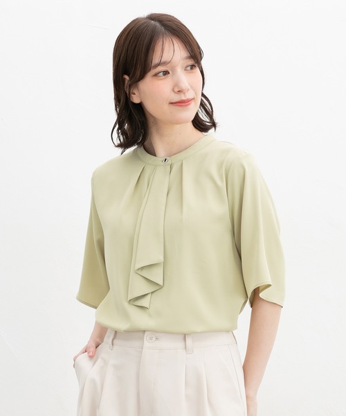 Honeys(ハニーズ)の「5分袖ボウタイブラウス(シャツ/ブラウス・レディース・ネイビー系/イエロー系その他/ネイビー/ホワイト系その他/ピンク/ホワイト/ベージュ系その他・3L/L/LL/M/S)」の19枚目の写真