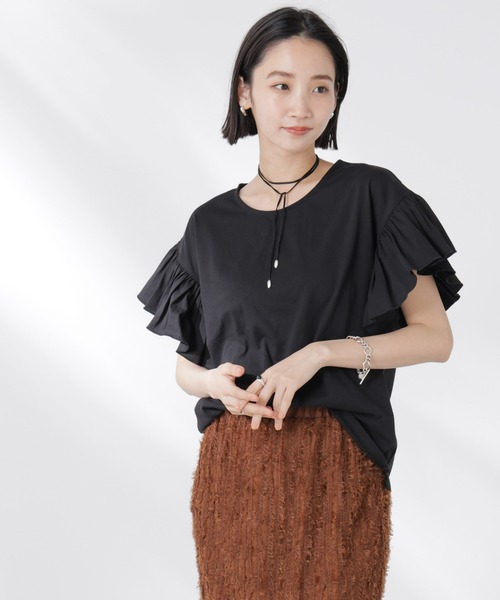 NANO universe（ナノユニバース）の「STORATECH 機能素材フレアデザインスリーブトップス（Tシャツ/カットソー・レディース・ブラック/カーキ/ホワイト・FREE）」の3枚目の写真