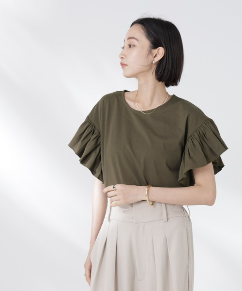 NANO universe（ナノユニバース）の「STORATECH 機能素材フレアデザインスリーブトップス（Tシャツ/カットソー・レディース・ブラック/カーキ/ホワイト・FREE）」の15枚目の写真