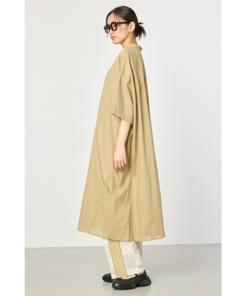 RODEO CROWNS WIDE BOWL（ロデオクラウンズワイドボウル）の「バンドカラールーズワンピース（ワンピース・レディース・ベージュ/ブルー系その他/ブラック系その他/チャコールグレー・FREE）」の6枚目の写真