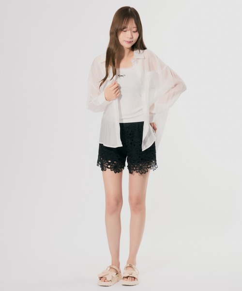 JilLA(ジルア)の「Flower Lace Short pants / フラワーレースショートパンツ(スウェットパンツ・レディース・ホワイト/ブラック・FREE)」の7枚目の写真