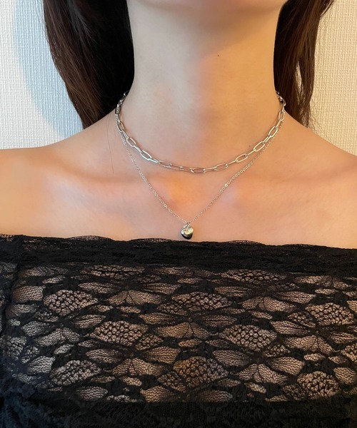 FOREVER 21(フォーエバー トゥエンティーワン)の「2連ハートネックレス(ネックレス・レディース・シルバー/ゴールド・FREE)」の2枚目の写真