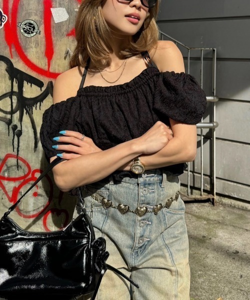 ブラウス シャツ 「AKB48 千葉恵里さん着用」メニーウェイシャーリングショートブラウス 夏服 半袖 レディース rienda｜【AKB48 千葉恵里さん着用】メニーウェイシャーリング