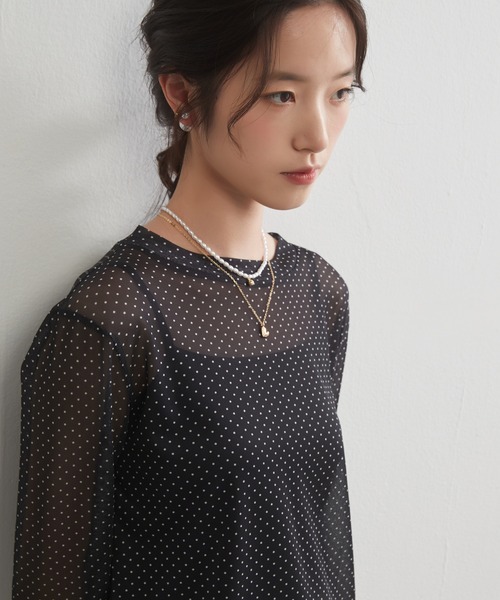 On One's Own(オンワンズオン)の「On One's Own 星座とドット2柄プリントパワーネット長袖シアートップ(Tシャツ/カットソー・レディース・ブラック/グレー系その他/ブラック系その他/ブラウン/ベージュ系その他・FREE)」の22枚目の写真