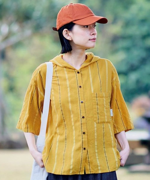 Sunny clouds（サニークラウズ）の「サニークラウズ　パーカーになりたかったシャツ〈レディース〉（シャツ/ブラウス・レディース・イエロー/レッド/ライトブルー・LL/3L/M/L）」の2枚目の写真