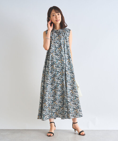 セール】《主役級アイテム》ノースリーブ花柄ワンピース
