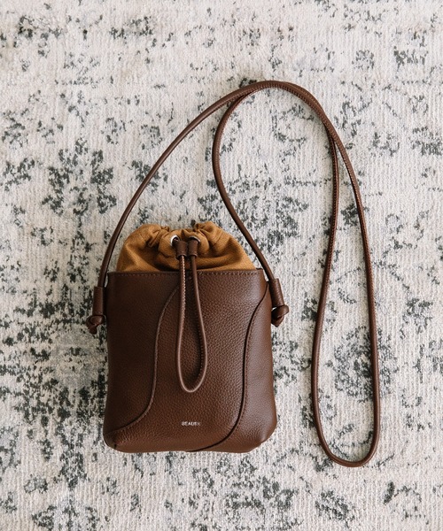 Beau're(ヴュレ)の「BEAURE Mini Drawstring Pouch ショルダー Bag(ショルダーバッグ・レディース・ブラウン/パープル系その他/ブラック/シルバー・FREE)」の3枚目の写真