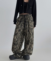 ASCLO | ASCLO／プリーツプリントパンツ(その他パンツ)